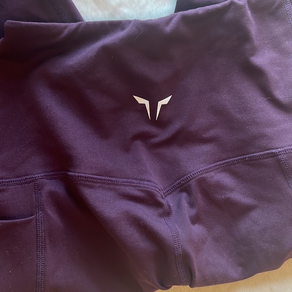 Squat wolf xs leggings like new - Picture 5 of 5